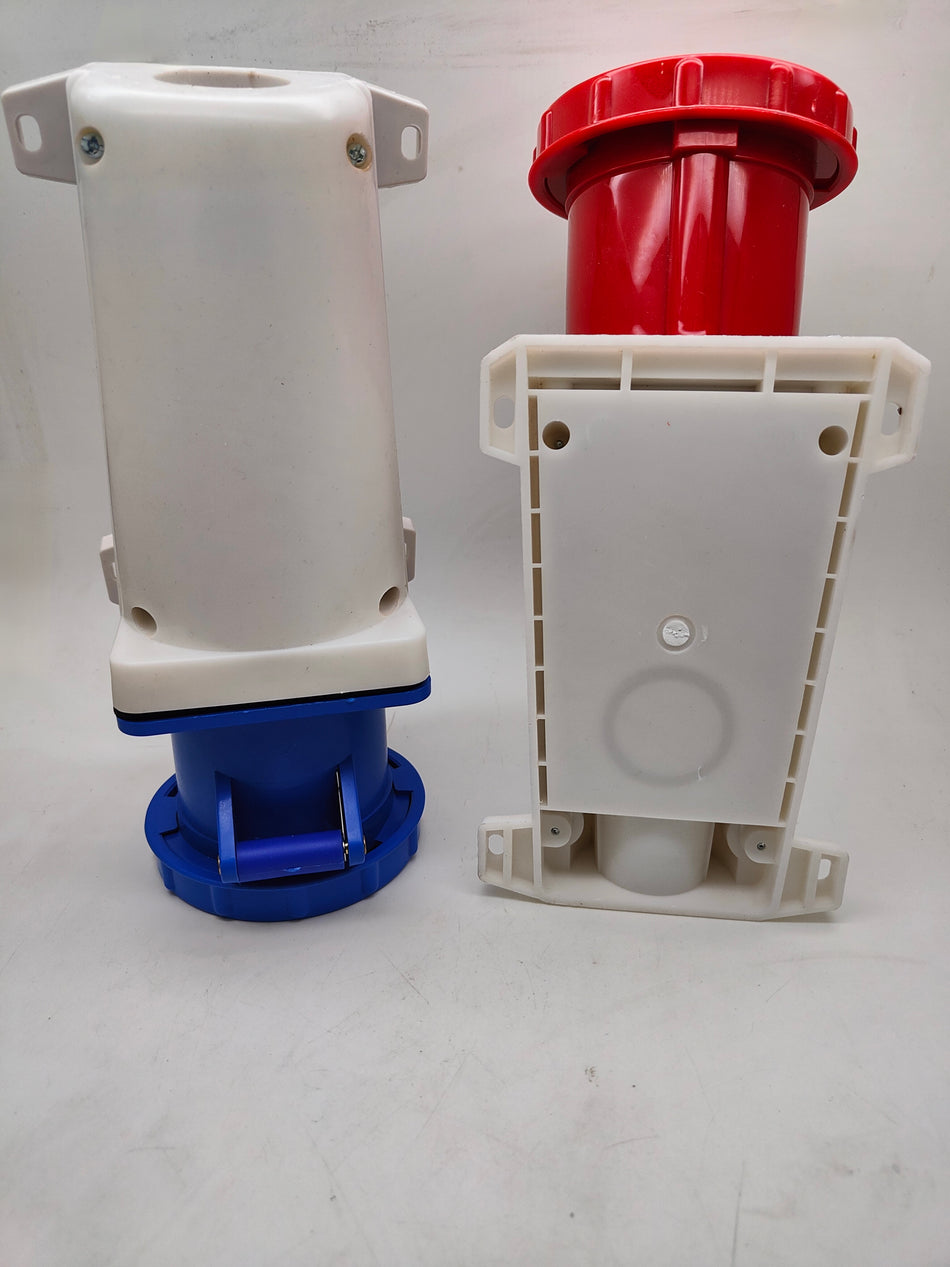 Cee WALL SOCKET ( INDUSTRIAL PLUGS & SOCKETS IP44 )